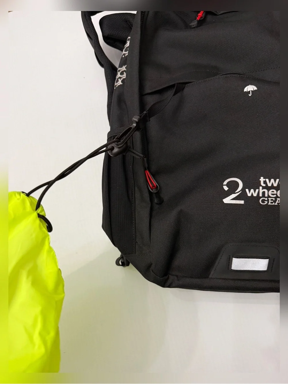 NWT - Two Wheel Gear - Pannier Backpack Convertible